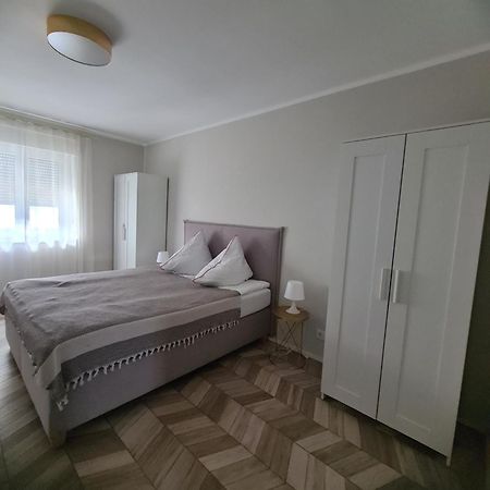 Highfield 2 Rooms Apartment 아우크스부르크 외부 사진